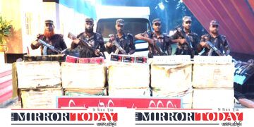 কুমিল্লায় বিজিবির অভিযানে ৫ কোটি টাকার ভারতীয় মোবাইল ডিসপ্লে জব্দ